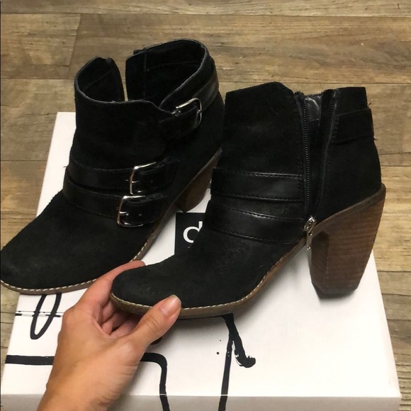 Black suede booties - Picture 2 of 7